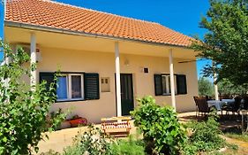 Holiday House Cikola